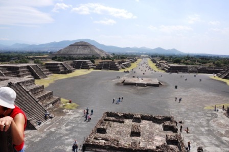 Teotihuacan Main Street