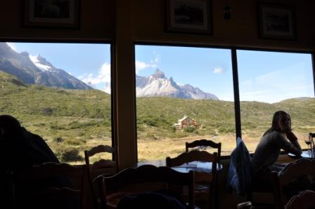Refugio Bar